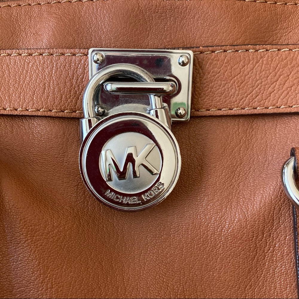 Michael Kors Hamilton Leather Handbag | Sholder Bag Silver Hardware - Picture 10 of 16